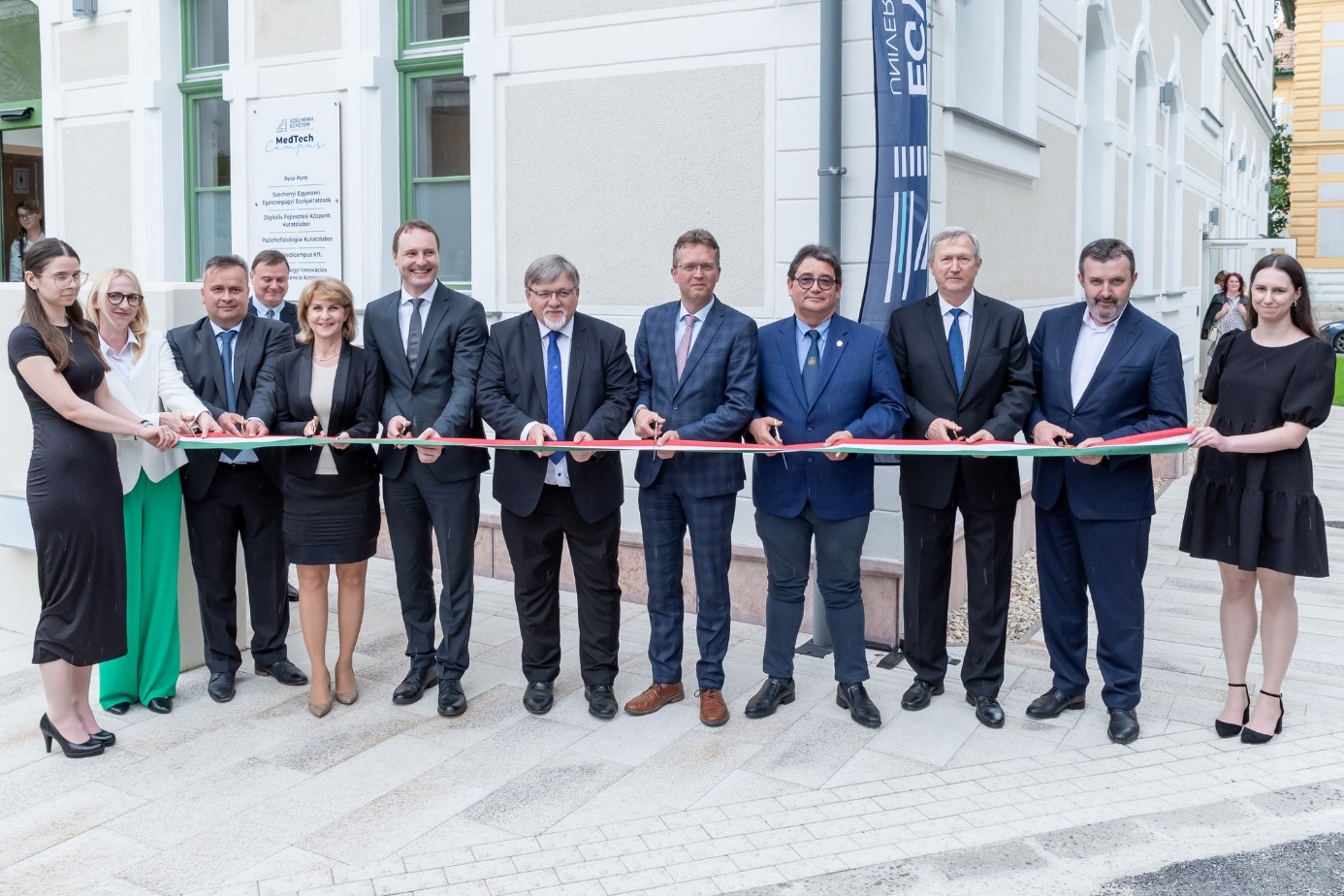 Participants of the building’s opening.